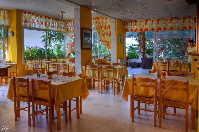 Astris Sun Hotel Bagian luar foto